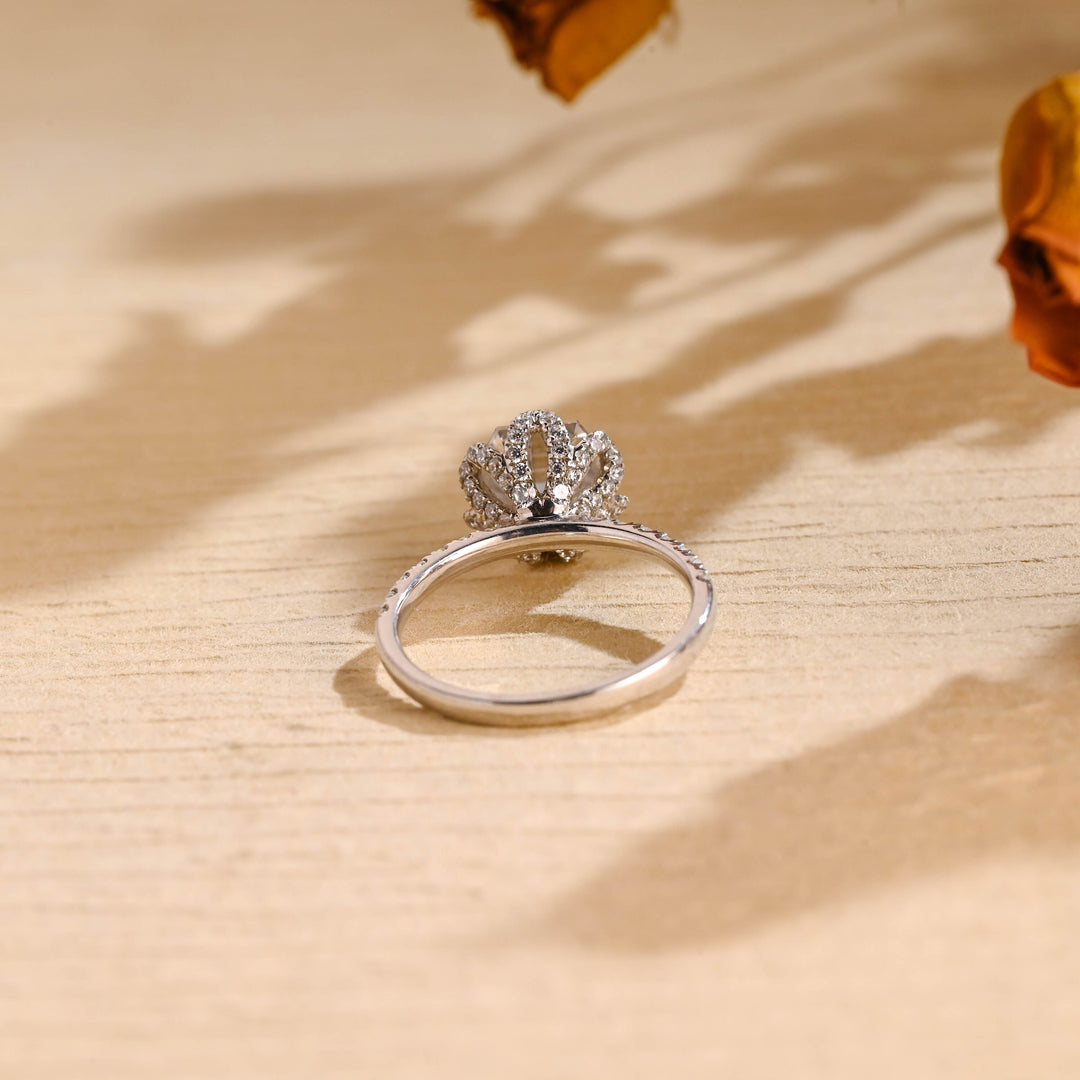 2.0ct-3.0ct Hexagon Cut Lab Grown Diamond Tulip Flower Engagement Ring