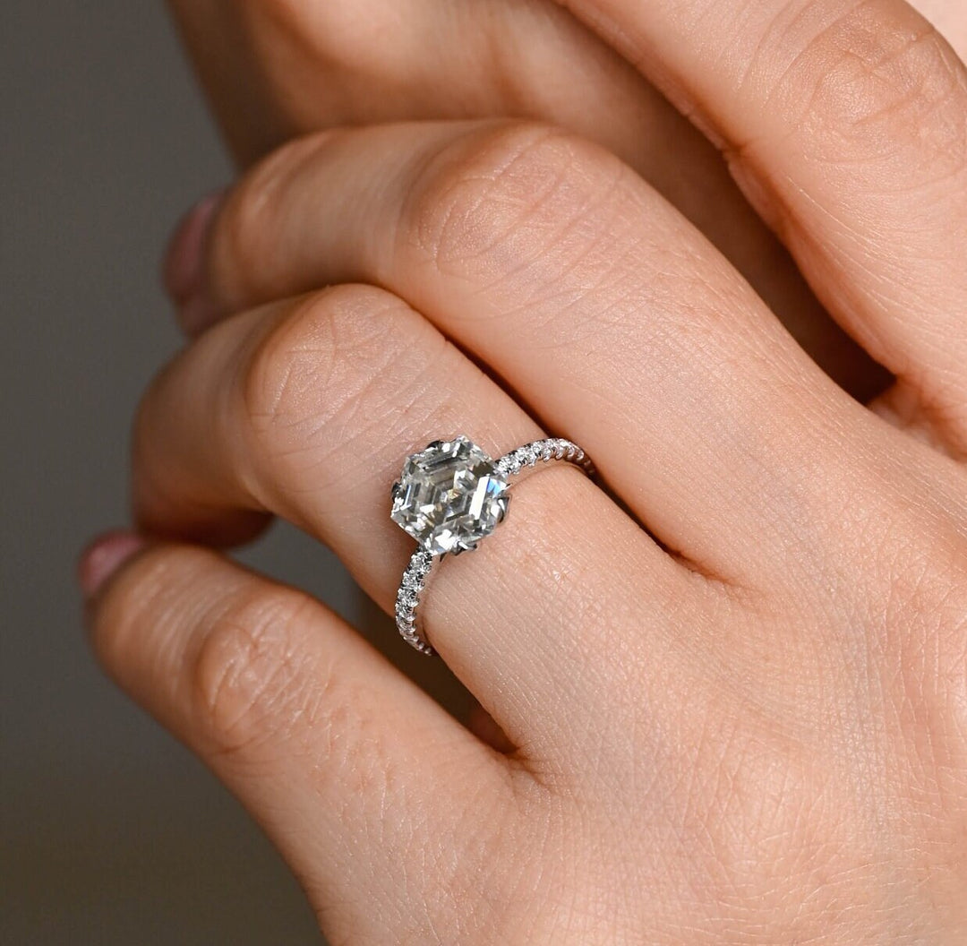 2.0ct-3.0ct Hexagon Cut Lab Grown Diamond Tulip Flower Engagement Ring