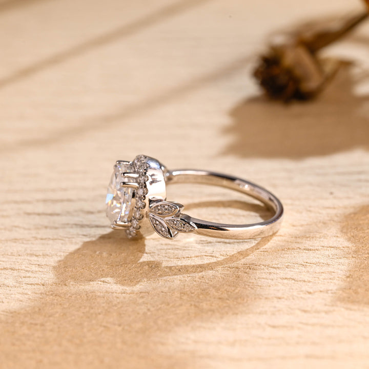 1.0ct-2.0ct Oval Cut Lab Grown Diamond Vintage Cluster Engagement Ring