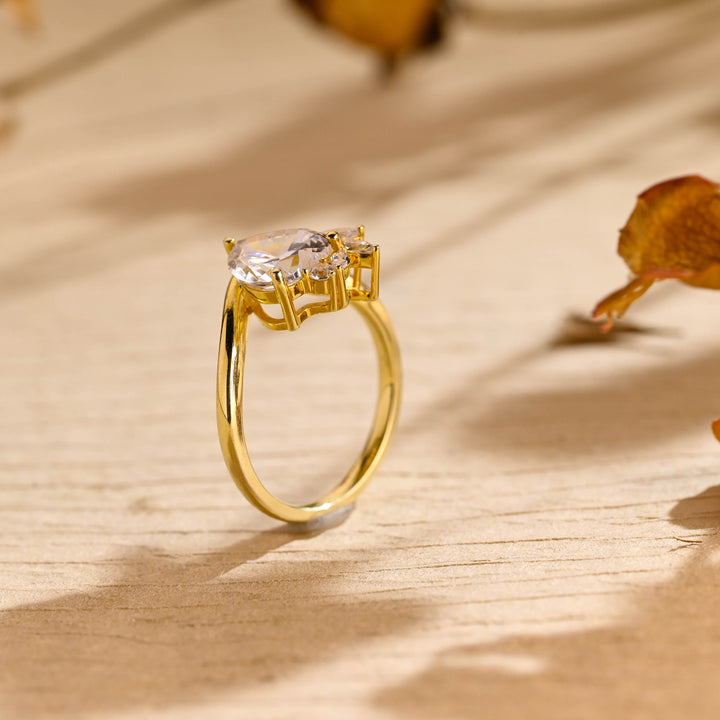1.50ct-2.50ct Heart Cut Lab Grown Diamond Cluster Engagement Ring