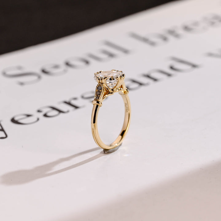 2.0ct-3.0ct Cushion Cut Lab Grown Diamond Filigree Engagement Ring