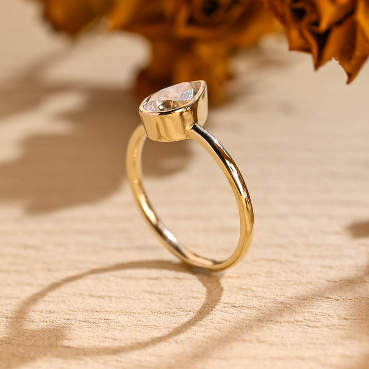 1.50ct-2.50ct Bezel Set Pear Cut Lab Grown Diamond Engagement Ring