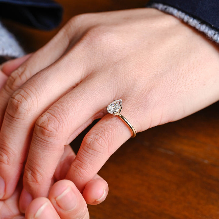 2.0ct-3.0ct Pear Cut Lab Grown Diamond Tulip Set Engagement Ring