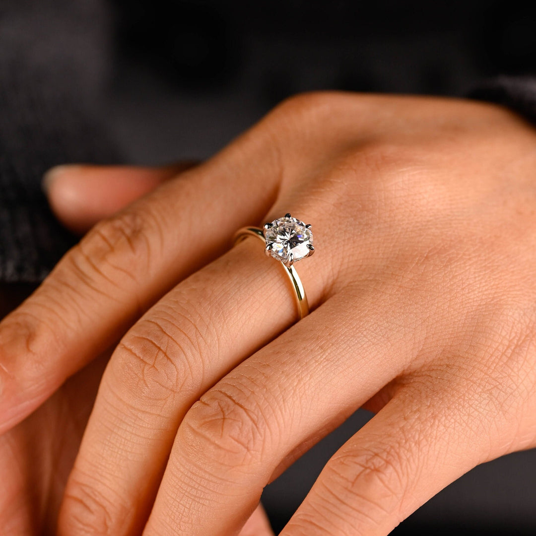 1.50ct-2.50ct Round Cut Lab Grown Hidden Halo Diamond Engagement Ring
