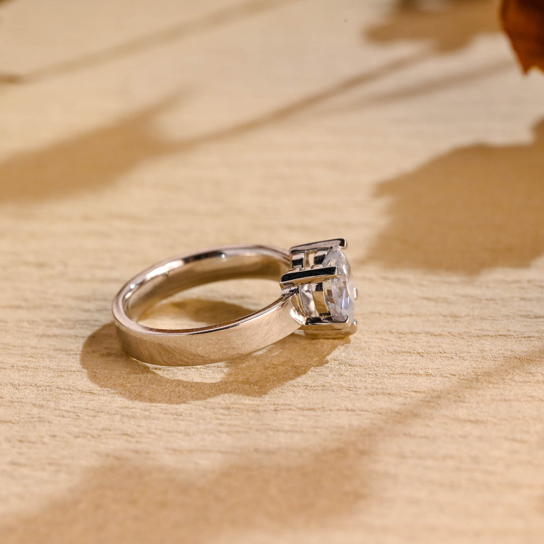 1.0ct-2.0ct Heart Cut Lab Grown Diamond Solitaire Engagement Ring