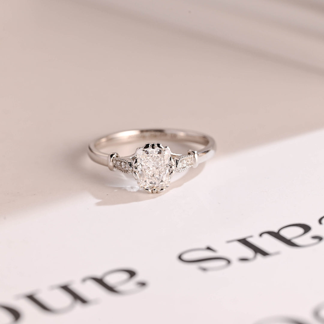 1.0ct-2.0ct Elongated Cushion Cut Lab Grown Diamond Vintage Engagement Ring