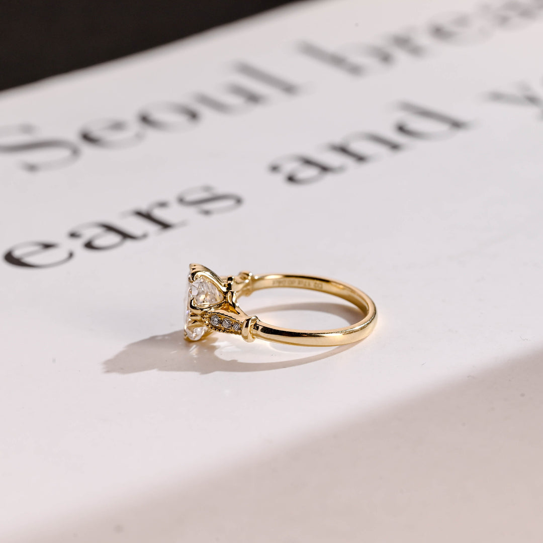 2.0ct-3.0ct Cushion Cut Lab Grown Diamond Filigree Engagement Ring