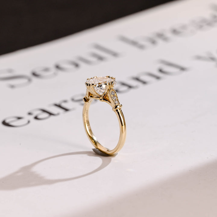 2.0ct-3.0ct Cushion Cut Lab Grown Diamond Filigree Engagement Ring
