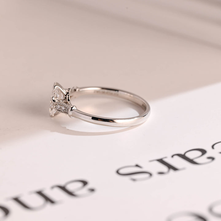 1.0ct-2.0ct Elongated Cushion Cut Lab Grown Diamond Vintage Engagement Ring