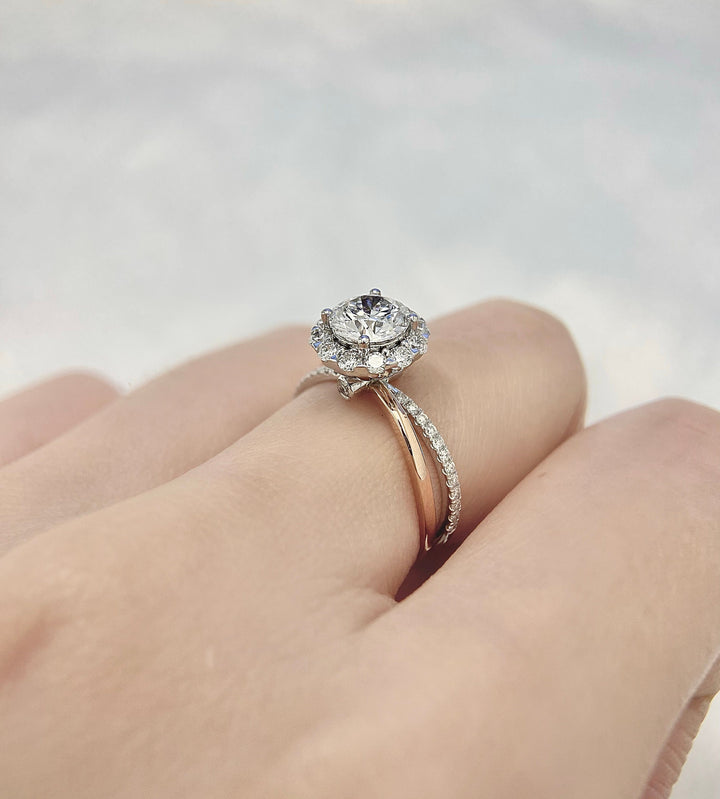 1.0ct-2.0ct Round Cut Lab Grown Halo Diamond Engagement Ring