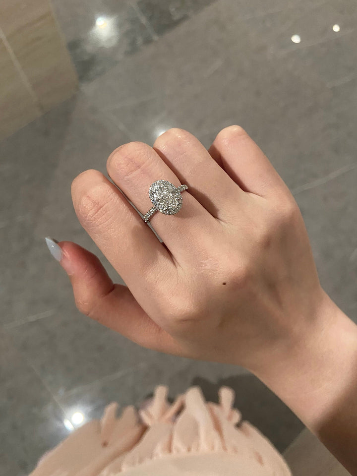 1.50ct-2.50ct Oval Cut Lab Grown Diamond Halo Engagement Ring