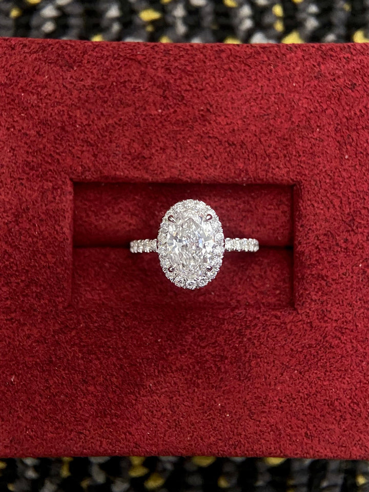 1.50ct-2.50ct Oval Cut Lab Grown Diamond Halo Engagement Ring