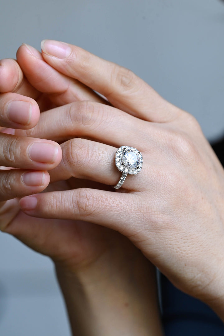 1.0ct-2.0ct Cushion Cut Lab Grown Diamond Halo Engagement Ring