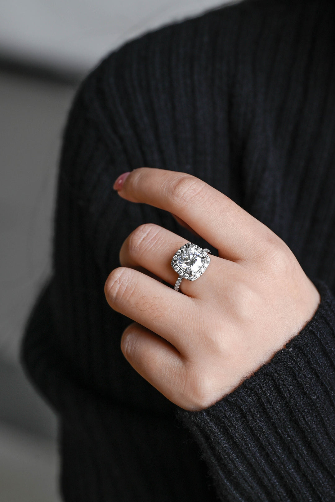 1.0ct-2.0ct Cushion Cut Lab Grown Diamond Halo Engagement Ring