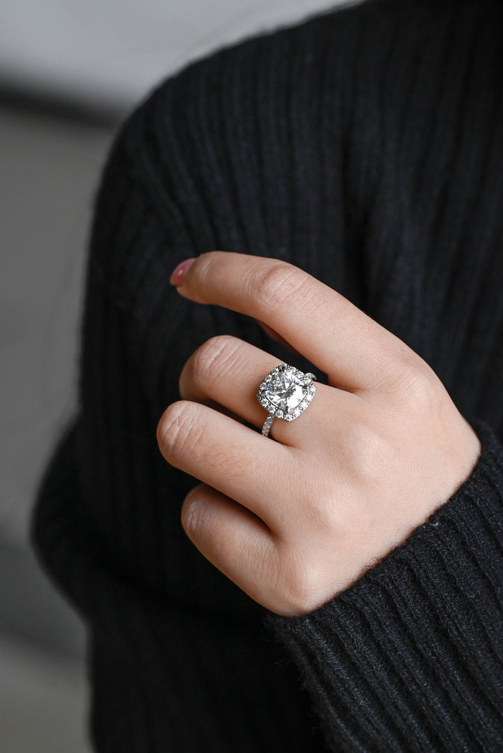 1.0ct-2.0ct Cushion Cut Lab Grown Diamond Halo Engagement Ring