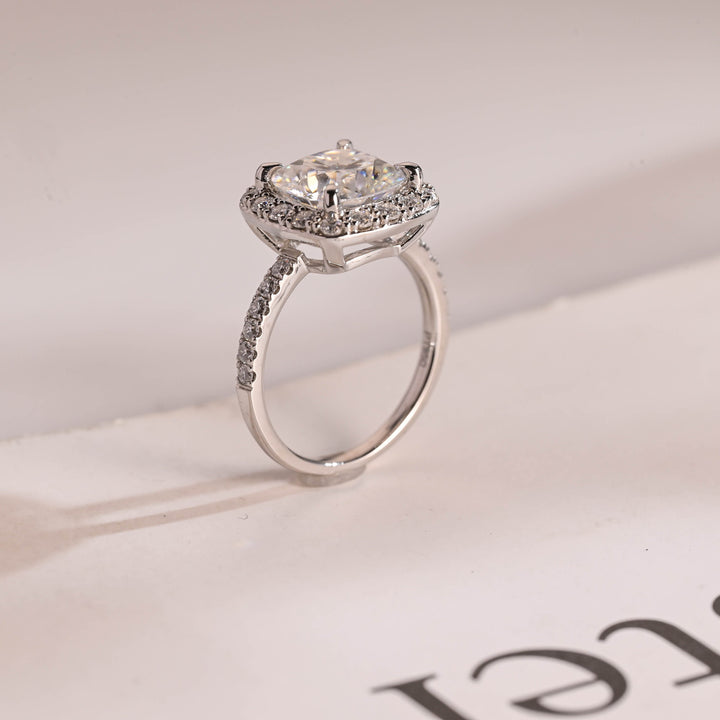 1.0ct-2.0ct Cushion Cut Lab Grown Diamond Halo Engagement Ring