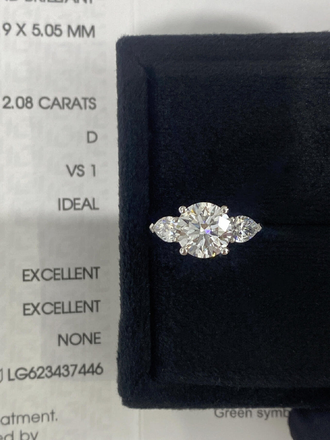 1.50ct-2.50ct Round Cut Lab Grown Three Stone Diamond Engagement Ring