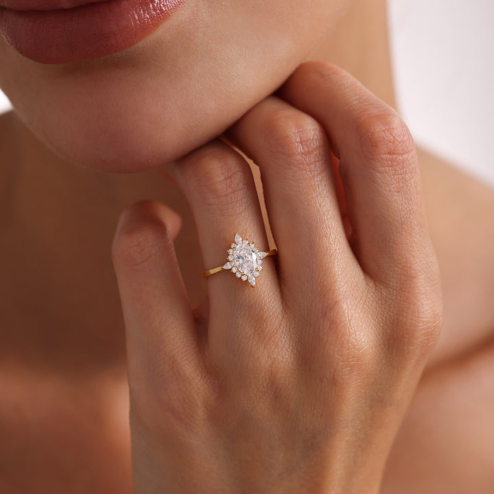 1.0ct-2.0ct Oval Cut Lab Grown Diamond Floral Halo Engagement Ring
