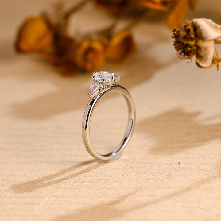 1.0ct-2.0ct Oval Cut Lab Grown Diamond Three Stone Engagement Ring