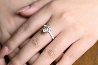 2.0ct-3.0ct Pear Cut Lab Grown Diamond Tulip Set Engagement Ring