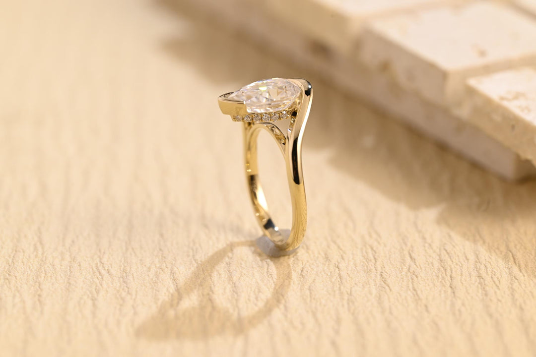 1.50ct-2.50ct Pear Cut Lab Grown Diamond Unique Engagement Ring