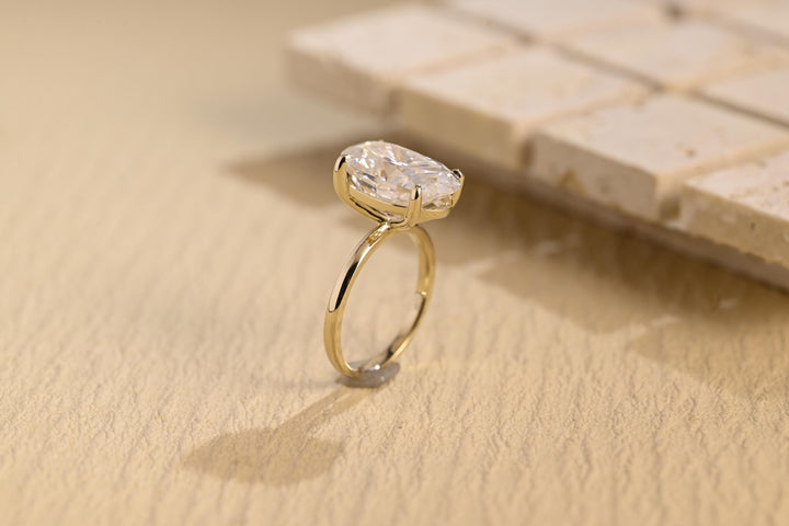3.0ct-4.0ct Oval Cut Lab Grown Diamond Solitaire Engagement Ring