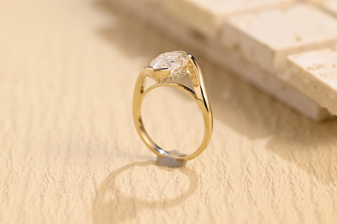 1.50ct-2.50ct Pear Cut Lab Grown Diamond Unique Engagement Ring