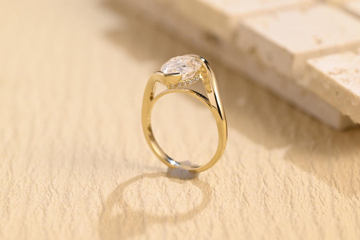 1.50ct-2.50ct Pear Cut Lab Grown Diamond Unique Engagement Ring