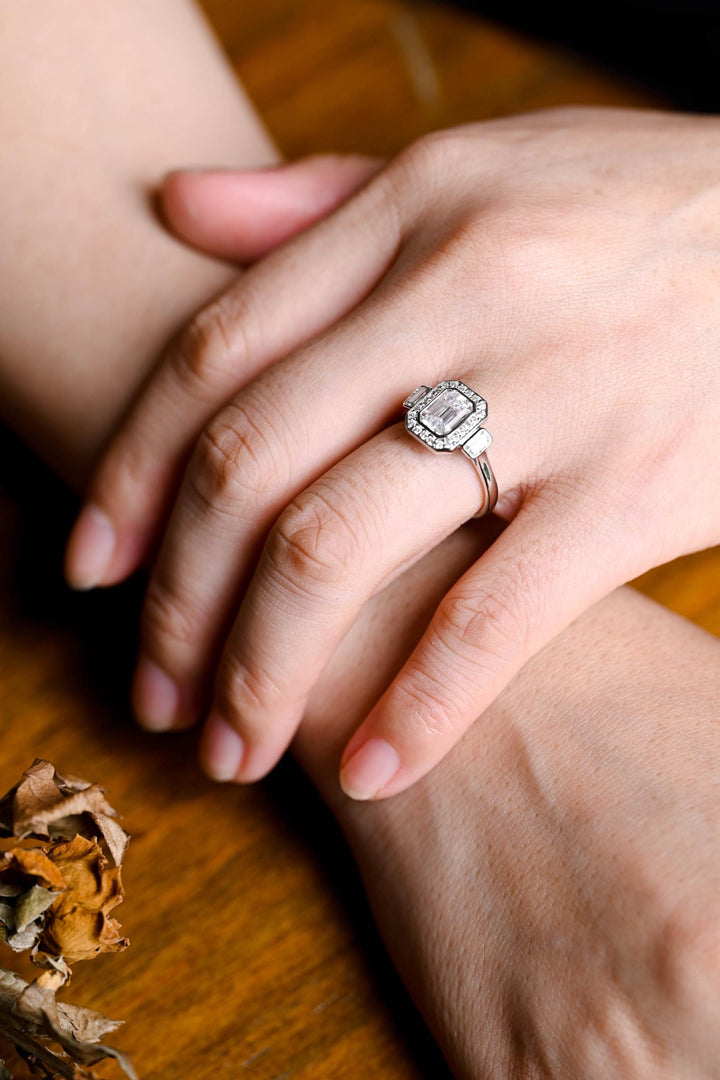 1.0ct-2.0ct Emerald Cut Lab Grown Diamond Unique Halo Engagement Ring