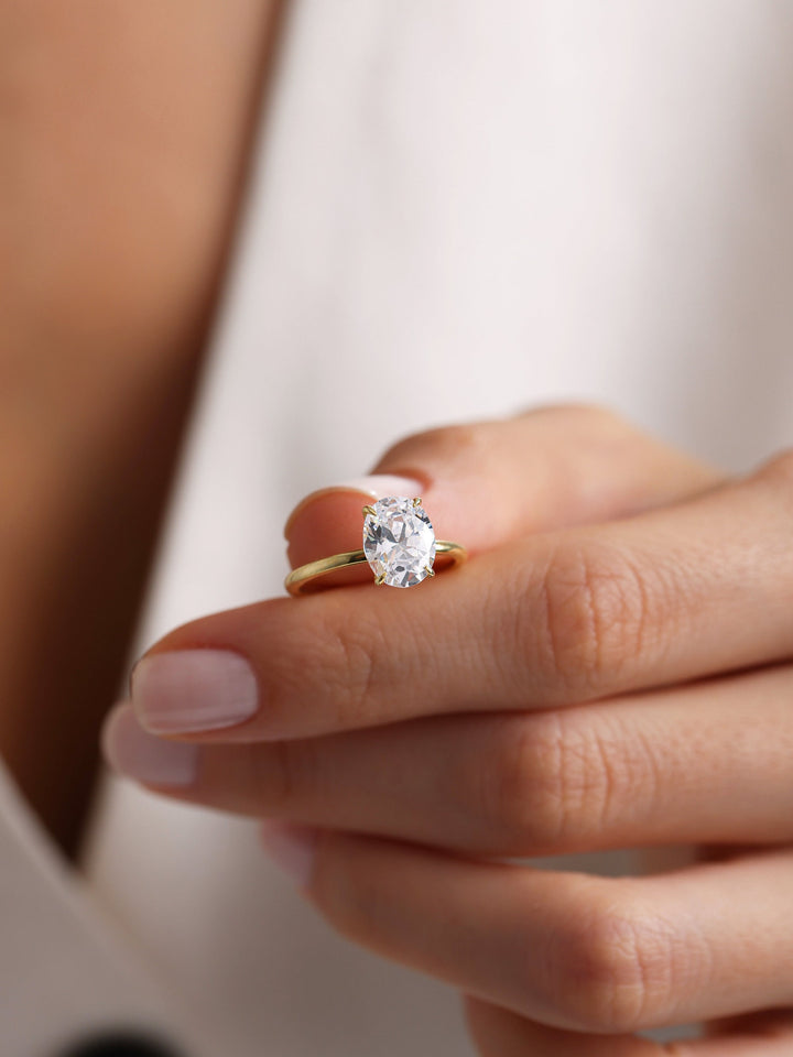 2.0ct-3.0ct Oval Cut Lab Grown Diamond Solitaire Engagement Ring