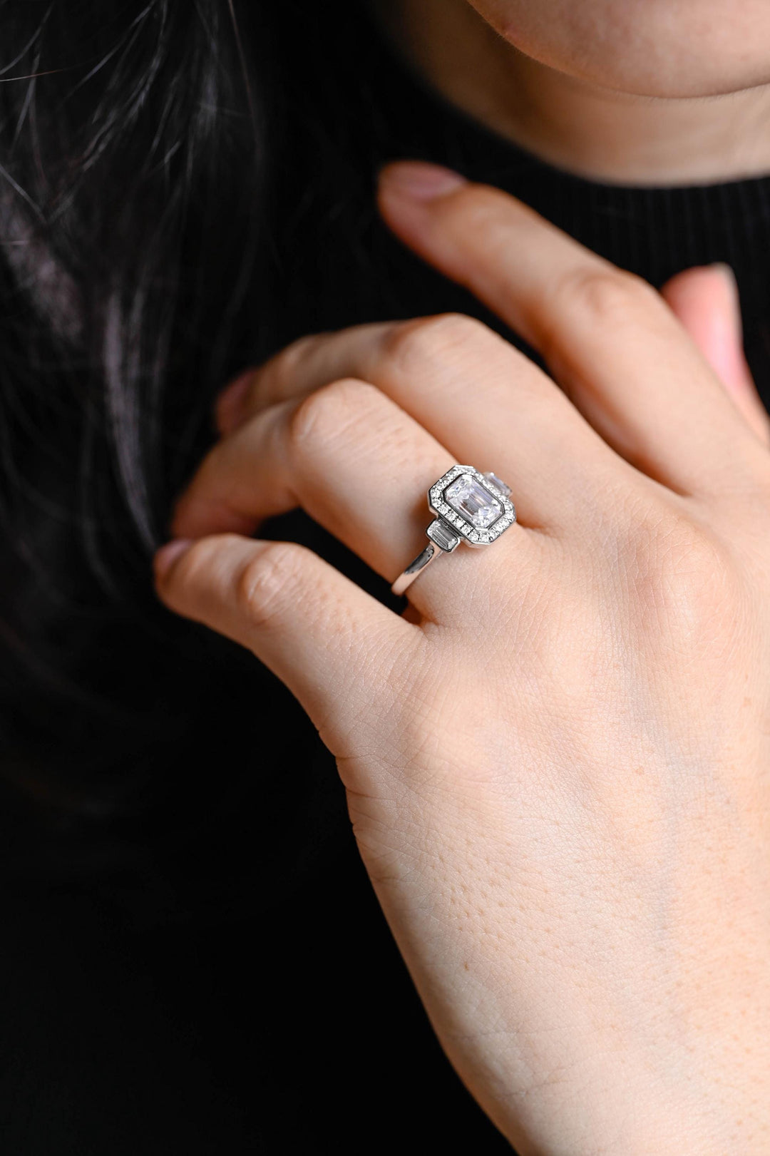 1.0ct-2.0ct Emerald Cut Lab Grown Diamond Unique Halo Engagement Ring
