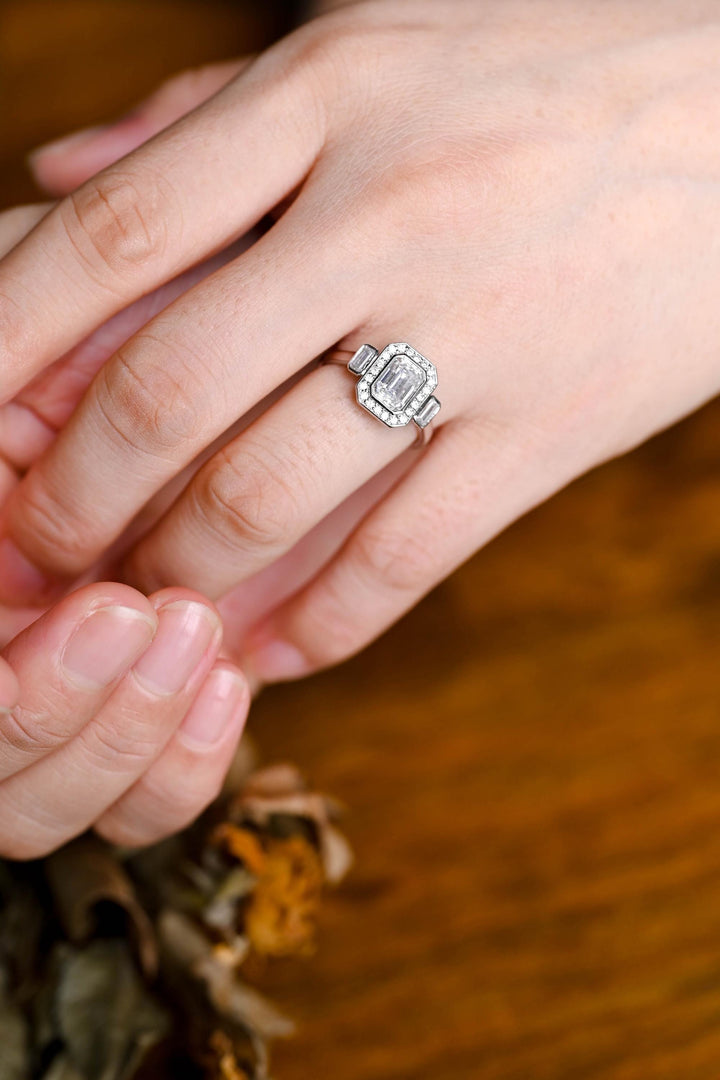 1.0ct-2.0ct Emerald Cut Lab Grown Diamond Unique Halo Engagement Ring