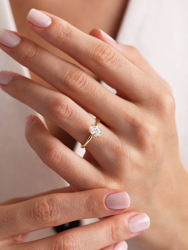1.0ct-2.0ct Oval Cut Lab Grown Diamond Solitaire Engagement Ring