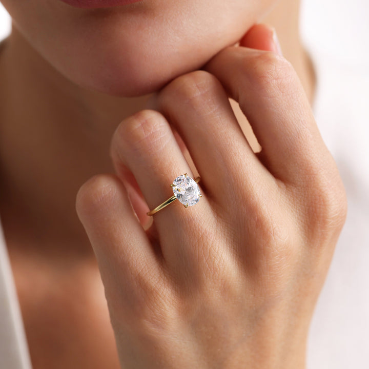 2.0ct-3.0ct Oval Cut Lab Grown Diamond Solitaire Engagement Ring