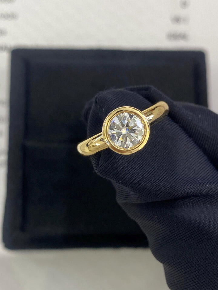 1.0ct-2.0ct Bezel Set Round Cut Lab Grown Diamond Engagement Ring