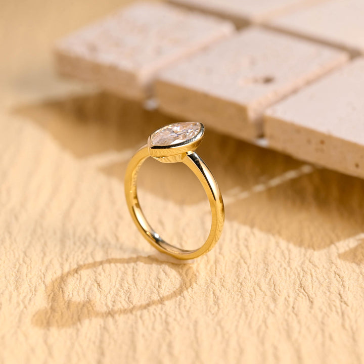 1.50ct-2.50ct Bezel Set Marquise Cut Lab Grown Diamond Engagement Ring