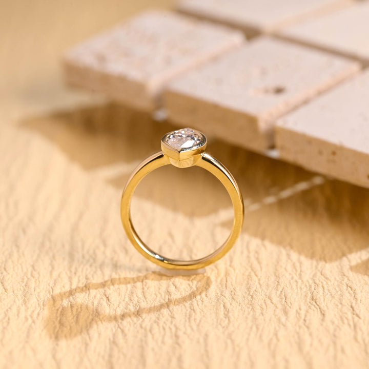 1.50ct-2.50ct Bezel Set Marquise Cut Lab Grown Diamond Engagement Ring