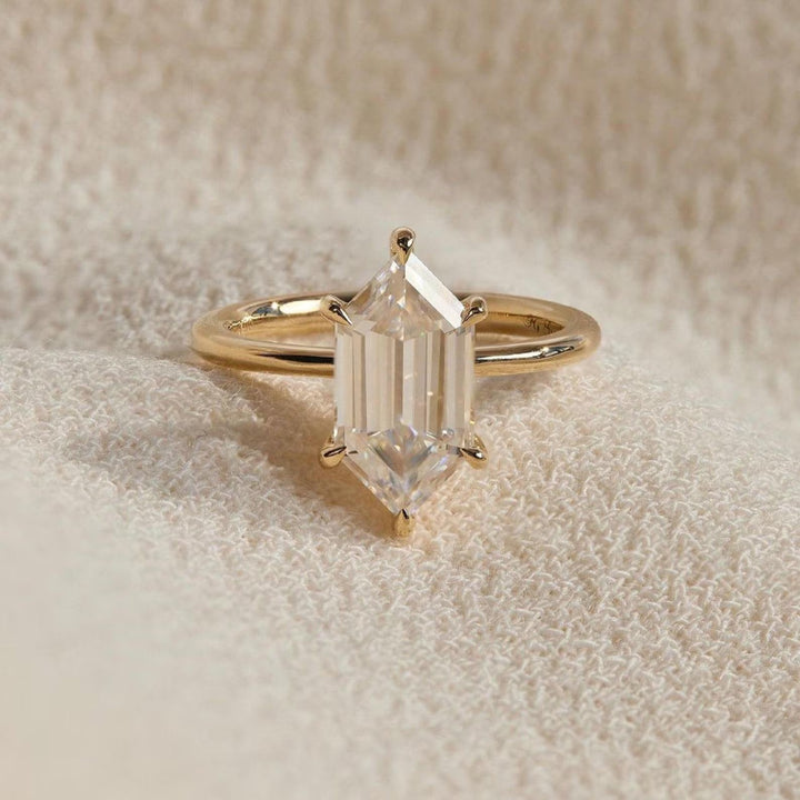 2.0CT Dutch Marquise Cut Lab Grown E/VS1 Diamond Hidden Halo Engagement Ring