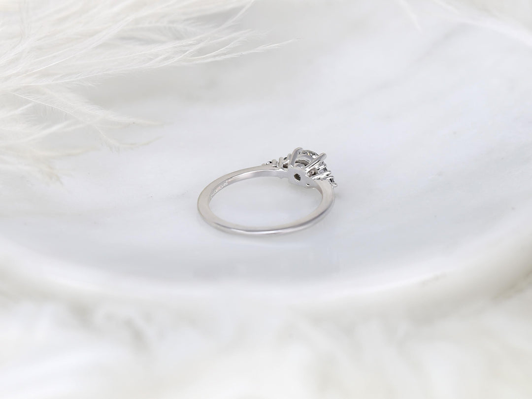1.0CT Round Cut Lab Grown E/VS1 Diamond Cluster Engagement Ring