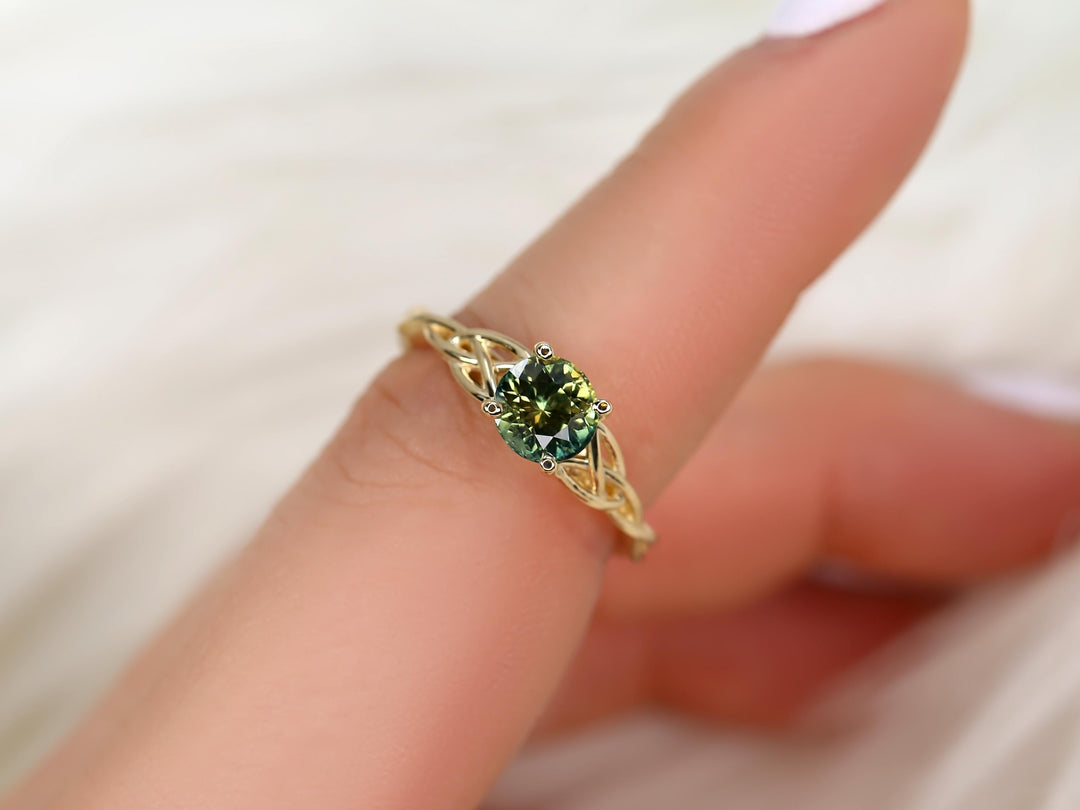 1.50CT Green Tea Teal Sapphire Round Cut Lab Grown Knot Solitaire Engagement Ring
