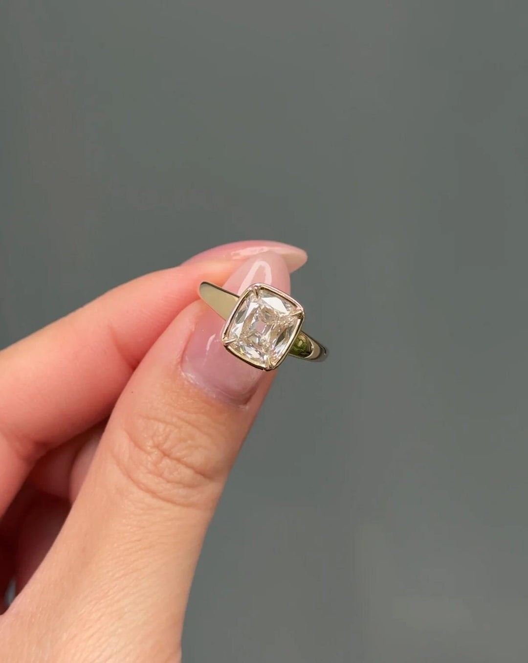 2.0CT Old Mine Cushion Lab Grown E/VS1 Diamond Bezel Engagement Ring