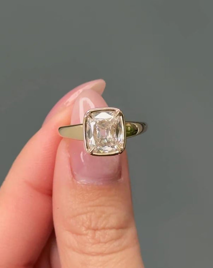 2.0CT Old Mine Cushion Lab Grown E/VS1 Diamond Bezel Engagement Ring