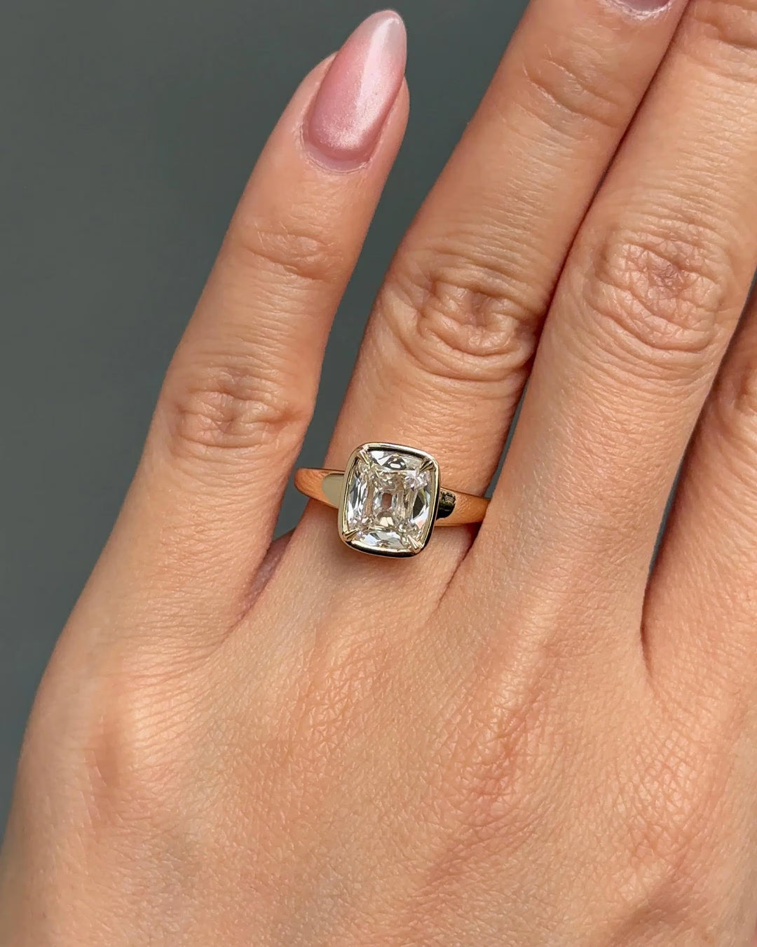 2.0CT Old Mine Cushion Lab Grown E/VS1 Diamond Bezel Engagement Ring