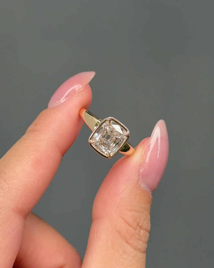 2.0CT Old Mine Cushion Lab Grown E/VS1 Diamond Bezel Engagement Ring