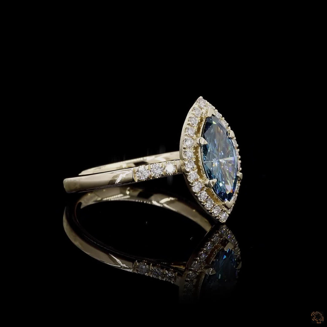 luxury oval halo ring
