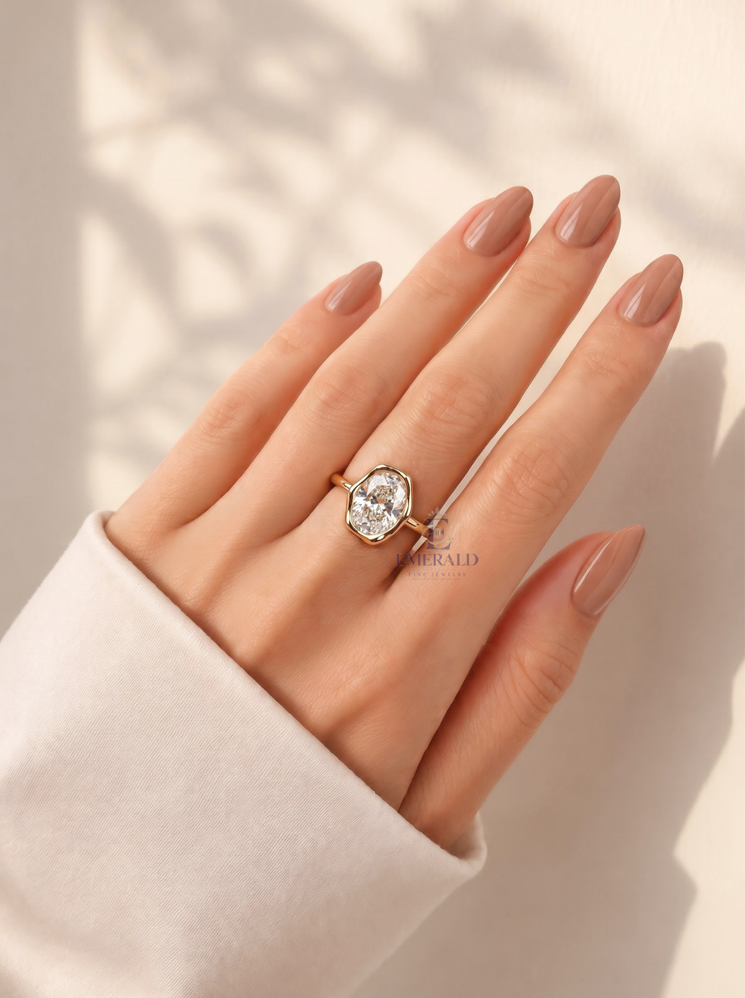 1.0-3.0 CT Oval Lab Grown Diamond Sculpted Bezel Engagement Ring