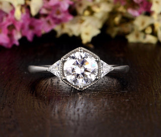 1.60CT Round Cut Three Stone Moissanite Diamond Engagement Ring