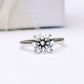 2.0ct Round Cut Moissanite Diamond Cathedral Solitare Engagement Ring