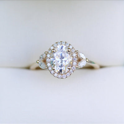 0.3ct Oval Cut Halo Moissanite Diamond Engagement Ring